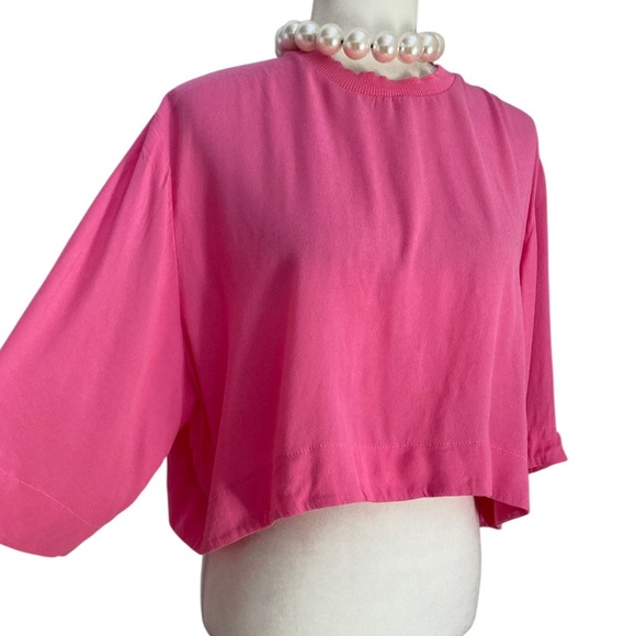 FARM Rio Boxy Chiffon Crop Top Crewneck Short Sleeves in Pink Petunia - Picture 2 of 10